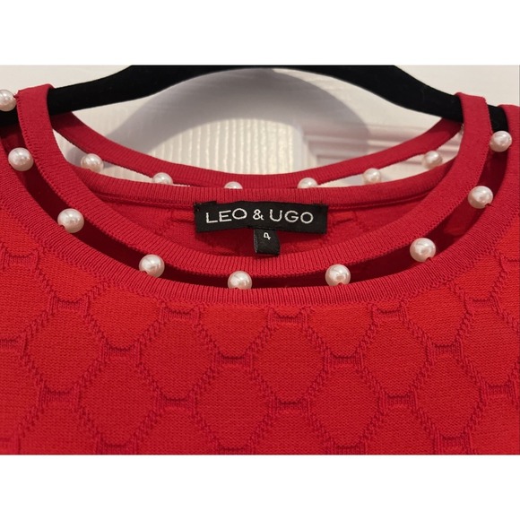 Leo & UGO Women RED Pullover Sweater With Pearl Neck And Sleeve Size 4 Holiday - Picture 3 of 5